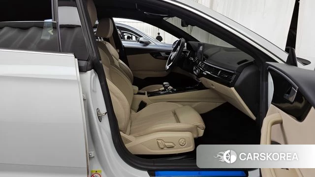 Audi A5 (F5) 2021 Белый из Кореи, фото 2