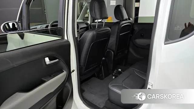 Kia The New Kia Ray 2023 Белый из Кореи, фото 2