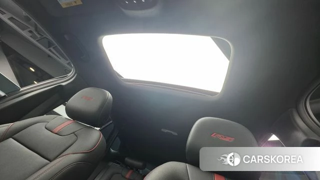 Chevrolet (GM Daewoo) Trax Crossover 2024 Черный из Кореи, фото 2