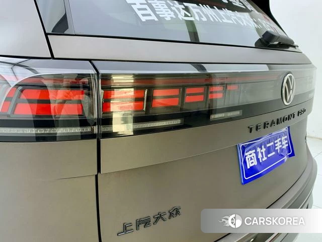 Volkswagen Tourang 2025 Черный из Китая, фото 2