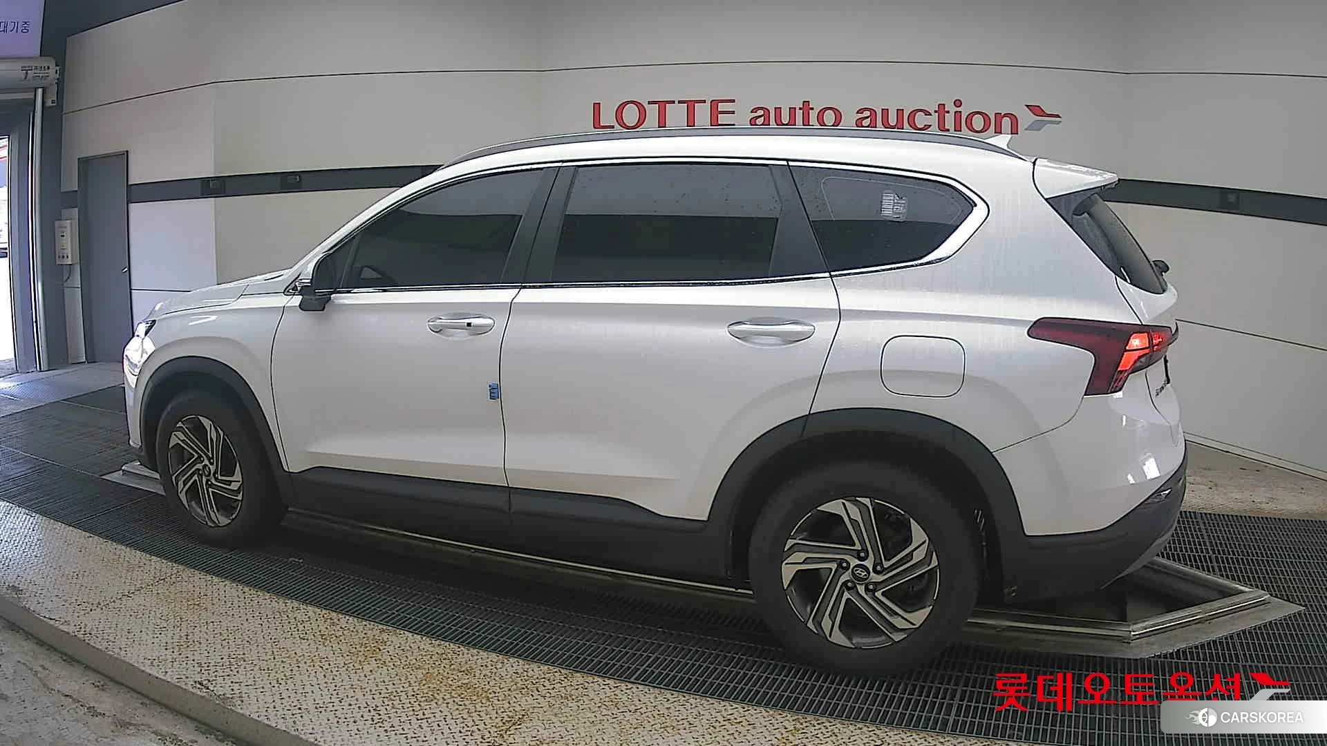 Hyundai Santa Fe 2021 Белый из Кореи, фото 2