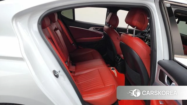 Genesis The New G70 2023 Белый из Кореи, фото 2