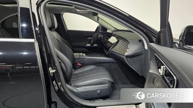 Mercedes-Benz E-Class W214 2024 Черный из Кореи, фото 2