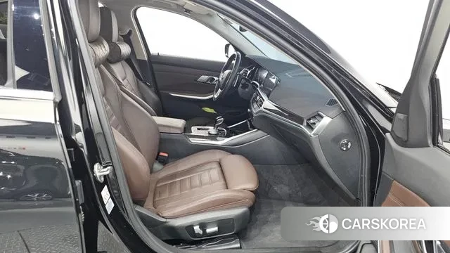 BMW 3 Series (G20) 2022 Черный из Кореи, фото 2