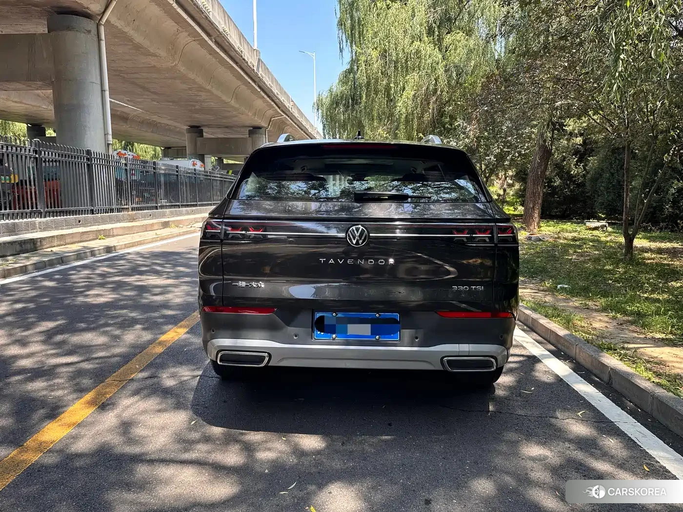 Volkswagen Tavendor 2023 Черный из Китая, фото 2