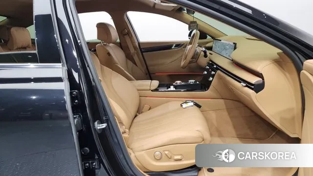 Genesis G80 (RG3) 2024 Черный из Кореи, фото 2