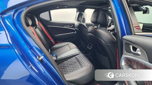 Genesis The New G70 2023 Синий из Кореи, фото 2