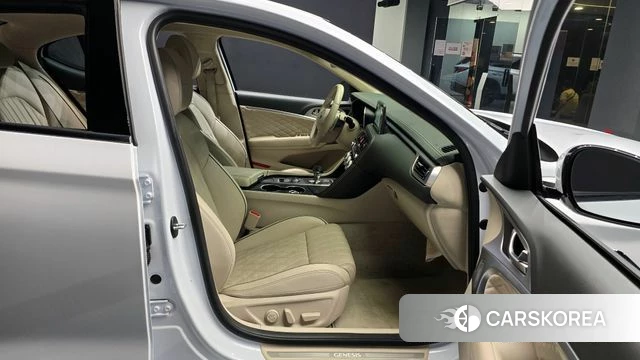 Genesis G70 2018 Белый из Кореи, фото 2