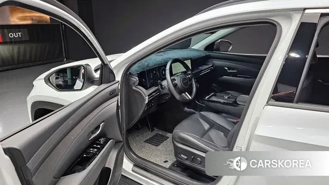 Hyundai The New Tucson Hybrid (NX4) 2025 Белый из Кореи, фото 2