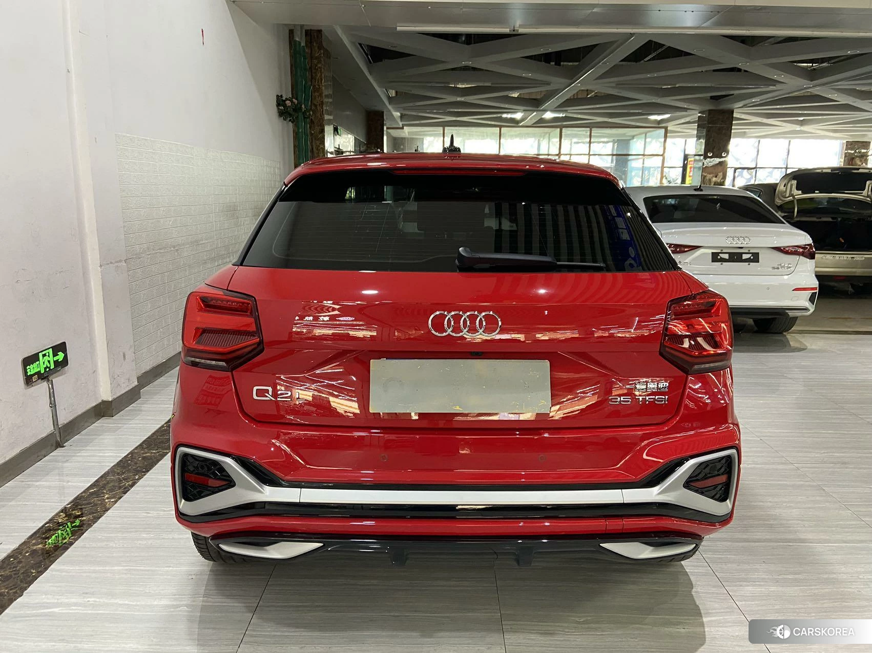 Audi Q2L 2021 Красный из Китая, фото 2