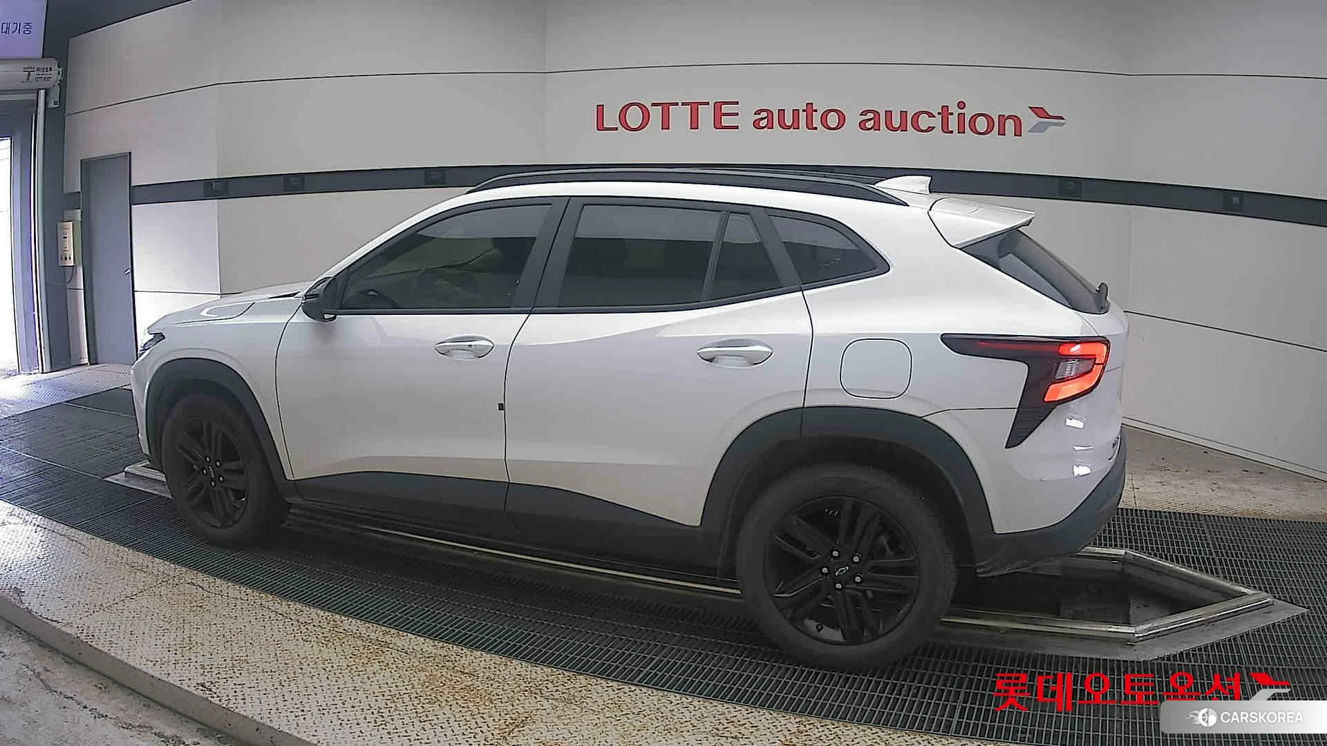 Korea G M Trax 1.2 Turbo 2024 Pure White из Кореи, фото 2