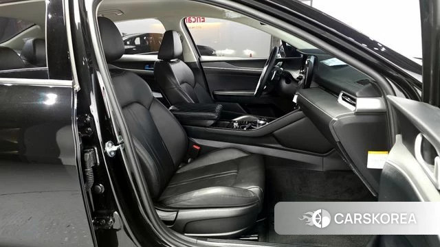 Kia K5 Hybrid 3rd Generation 2023 Черный из Кореи, фото 2