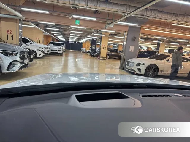 Volvo XC60 second Generation 2024 Белый из Кореи, фото 2