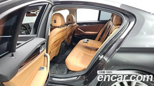 BMW 5 Series (G30) id 2808655 из Кореи 2