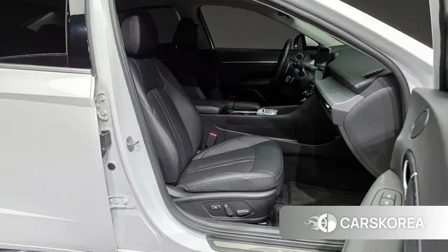 Hyundai Sonata D Edge (DN8) 2023 Белый из Кореи, фото 2