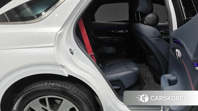 Genesis GV70 2021 Белый из Кореи, фото 2
