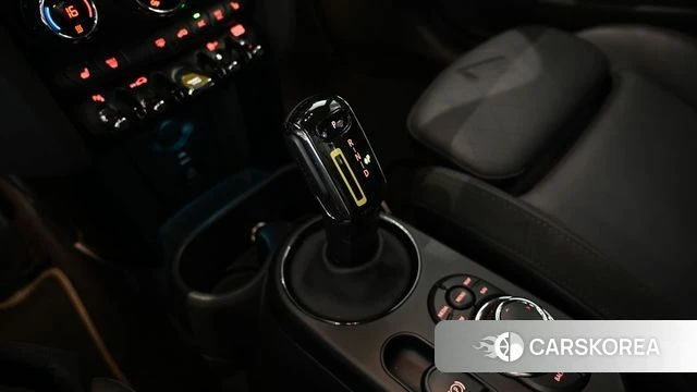 Mini Cooper Electric 2023 Белый из Кореи, фото 2