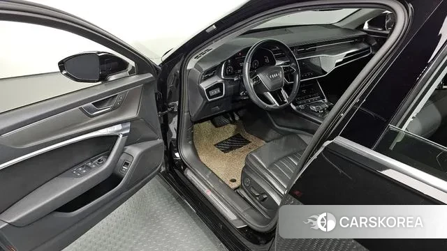 Audi A6 (C8) 2020 Черный из Кореи, фото 2