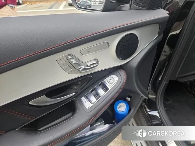 Mercedes-Benz GLC-Class X253 2023 Черный из Кореи, фото 2