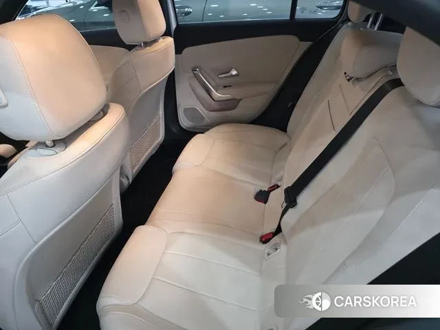 Mercedes-Benz A-Class W177 2022 Белый из Кореи, фото 2