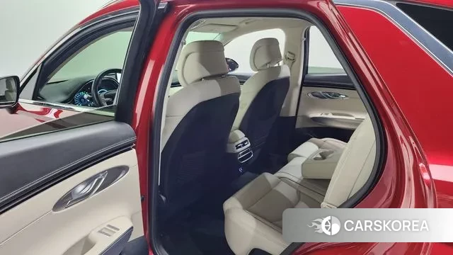 Genesis GV70 2022 Красный из Кореи, фото 2