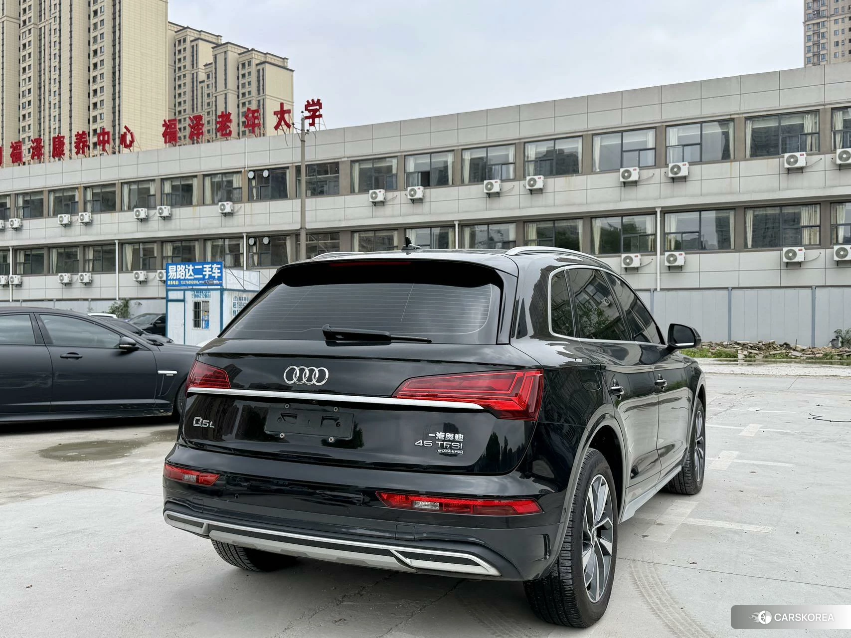 Audi Q5L 2025 Черный из Китая, фото 2