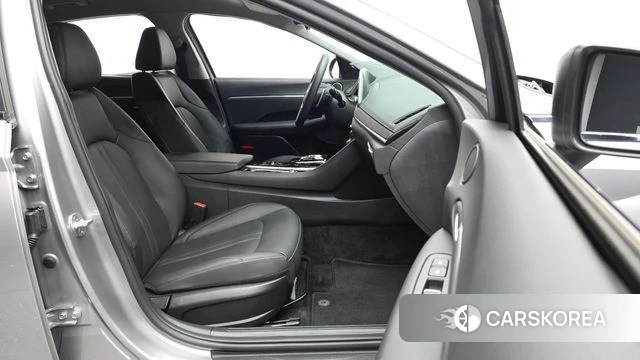 Hyundai Sonata (DN8) 2021 Серебряный из Кореи, фото 2