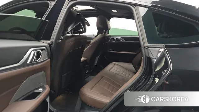 BMW i4 2022 Черный из Кореи, фото 2