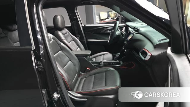 Chevrolet (GM Daewoo) Trailblazer 2022 Черный из Кореи, фото 2