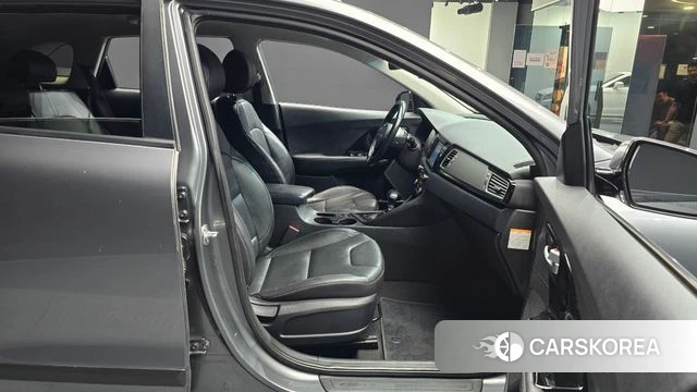 Kia Niro 2018 Серый из Кореи, фото 2