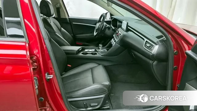 Genesis The New G70 2021 Красный из Кореи, фото 2