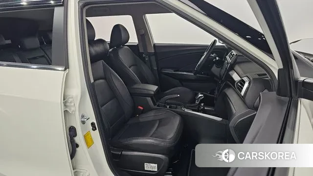 Ssangyong The New Tivoli 2023 Белый из Кореи, фото 2