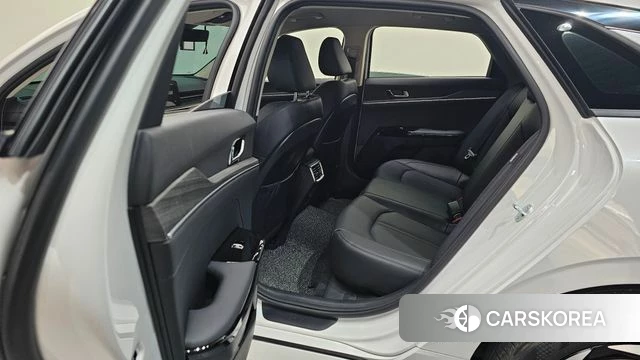 Kia The New K5 3rd generation 2025 Белый из Кореи, фото 2