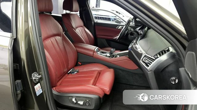 BMW X6 (G06) 2019 Песочный из Кореи, фото 2