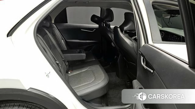 Kia Di Ol Nu Niro 2022 Белый из Кореи, фото 2