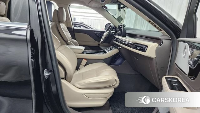 Lincoln Aviator 2nd generation 2020 Черный из Кореи, фото 2