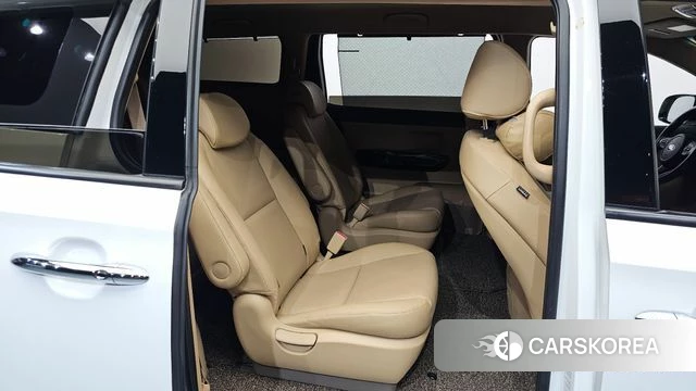 Kia The New Carnival 2018 Белый из Кореи, фото 2