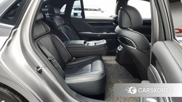 Genesis G90 (RS4) 2023 Серебряный из Кореи, фото 2