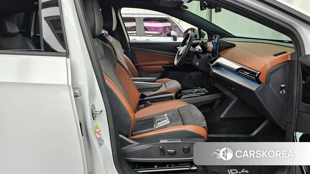 Volkswagen ID.4 2023 Белый из Кореи, фото 2