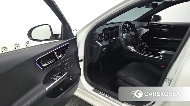 Mercedes-Benz C-Class W206 2024 Белый из Кореи, фото 2