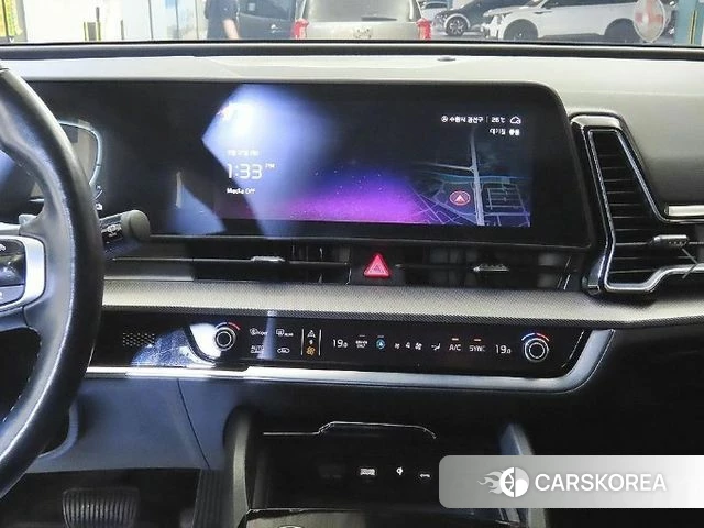 Kia Sportage 5th Generation Hybrid 2023 Белый из Кореи, фото 2