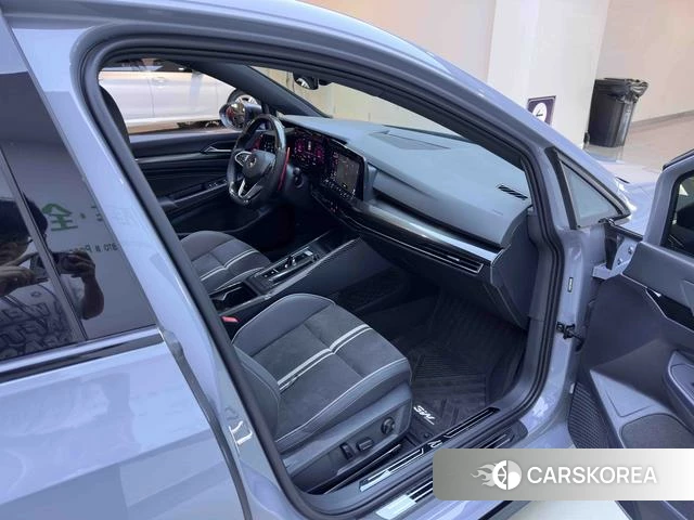 Volkswagen Golf 2022 Темно-серый из Китая, фото 2