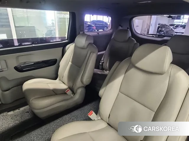 Kia The New Carnival 2018 Белый из Кореи, фото 2