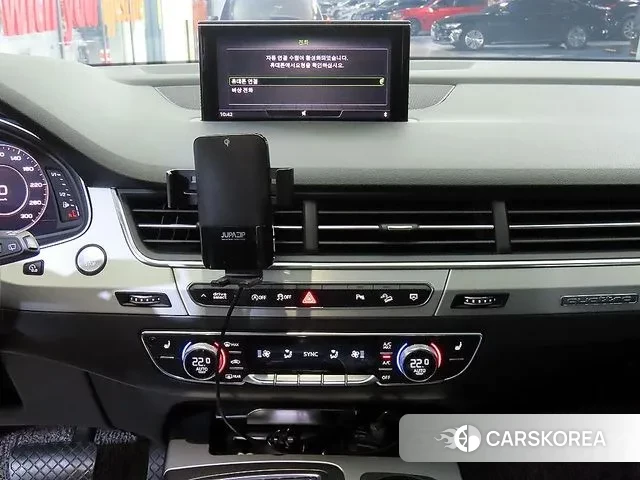 Audi Q7 (4M) 2019 Черный из Кореи, фото 2