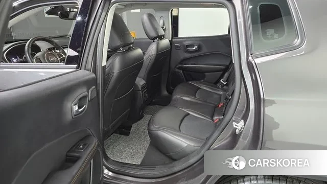 Jeep Compass 2nd Generation 2021 Серый из Кореи, фото 2