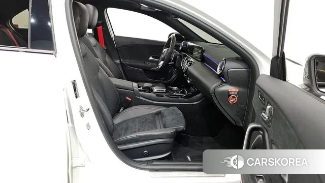 Mercedes-Benz A-Class W177 2022 Белый из Кореи, фото 2