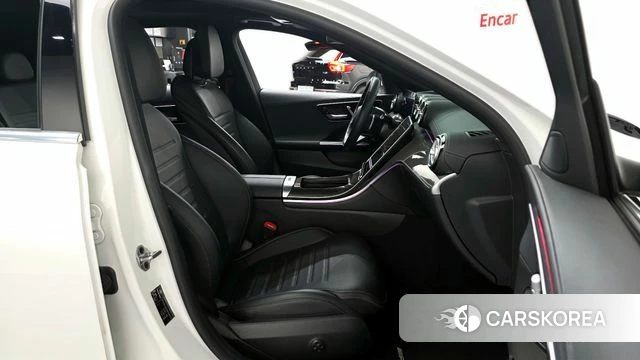 Mercedes-Benz C-Class W206 2022 Белый из Кореи, фото 2