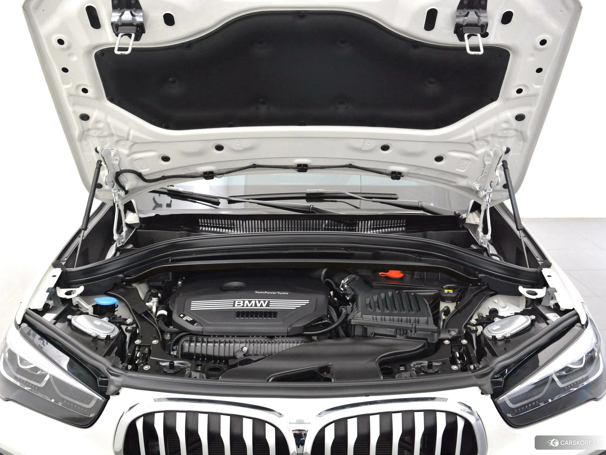 BMW X1 2020 Белый из Китая, фото 2