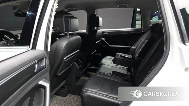 Volkswagen Tiguan second Generation 2019 Белый из Кореи, фото 2
