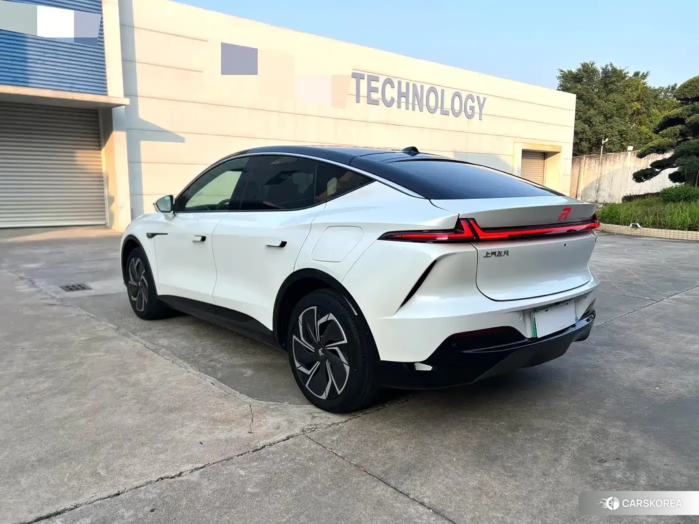 Roewe Feifan R7 2023 Белый из Китая, фото 2